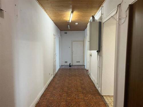 Flur - Etagenwohnung mit 130,00 m² in Kassel zum Kaufen