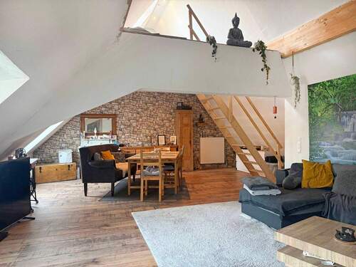 Wohnzimmer mit Galerie - 