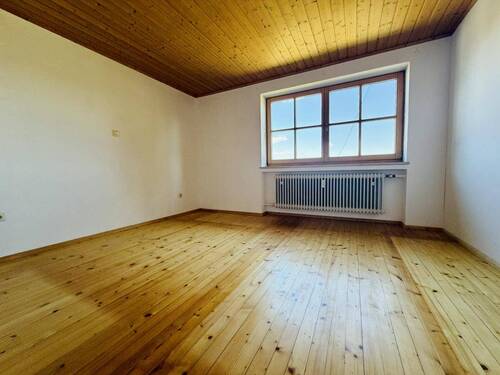 SCHLAFZIMMER EG - Einfamilienhaus mit 102,10 m&sup2; in Rottenbuch zum Kaufen