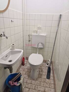 separates WC - 