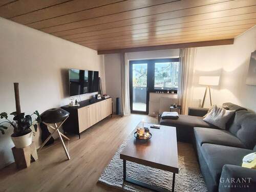 Wohnzimmeransicht01 - 2 Zimmer Etagenwohnung zur Miete in Heimsheim