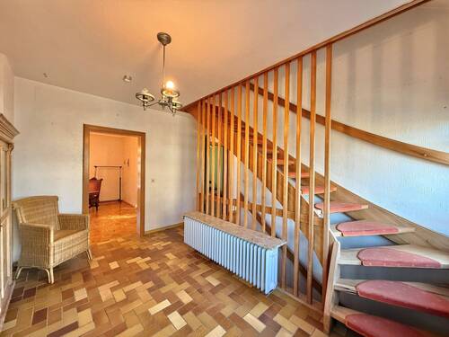 Flur EG - Mehrfamilienhaus, Wohnhaus mit 213,00 m&sup2; in Butjadingen zum Kaufen