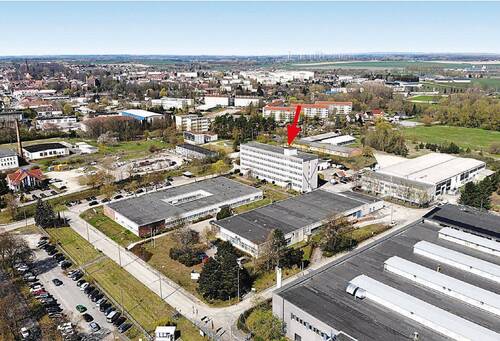 Luftbild - Leerstehendes Bürogebäude im Gewerbegebiet Pritzwalk-Ost