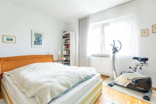 Schlafzimmer - 2 Zimmer Etagenwohnung in Wiesbaden