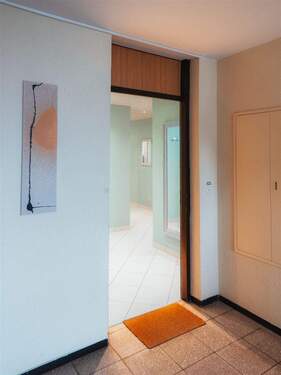 Eingang Wohnung - Etagenwohnung mit 99,50 m&sup2; in Sindelfingen zum Kaufen