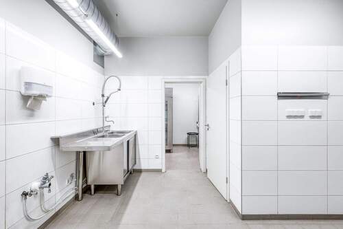 Waschbereich - Gewerbeobjekt (Büro, Produktion, Verkauf) in Berlin zum Kaufen