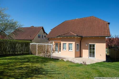 Ansicht aus Nordost - 4 Zimmer Einfamilienhaus zum Kaufen in Pulsnitz