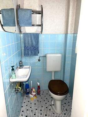 WC - 
