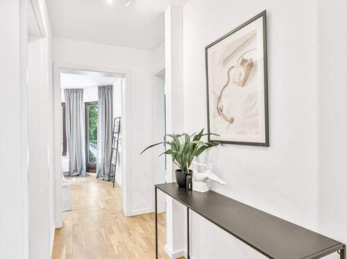 Flur - Etagenwohnung mit 72,50 m² in Ludwigsburg zum Kaufen