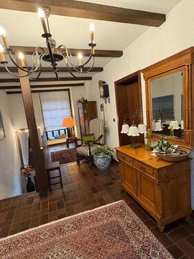 Eingangsdiele - 7 Zimmer Einfamilienhaus in Trebur