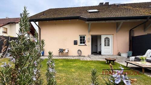 Bild 3 - 4 Zimmer Mehrfamilienhaus, Wohnhaus in Volkertshausen