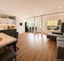 Modernisiertes Einfamilienhaus mit attraktiver Mieteinnahme, großzügigem Garten, Garage & Carport - Nieheim Entrup