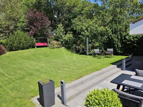 Schön eingewachsener Garten - 