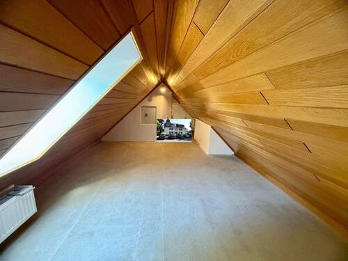 Spitzboden/ausgebaut - 