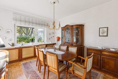 Esszimmer - 7 Zimmer Reihenendhaus in Berlin