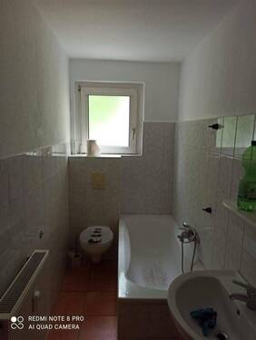 Tageslichtbad - Modernisierte 3 Zimmerwohnung mit Balkon und Tageslichtbad