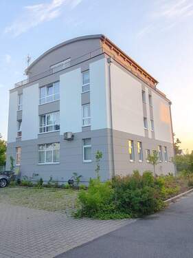 Außenansicht - Mehrfamilienhaus, Wohnhaus zum Kaufen in Schwabach