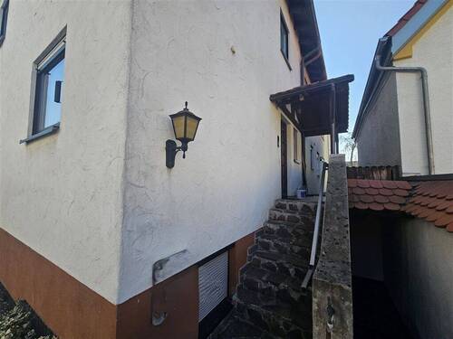 Eingang - 5 Zimmer Mehrfamilienhaus, Wohnhaus zum Kaufen in Herbrechtingen