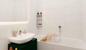 Modernes Badezimmer mit Badewanne - 