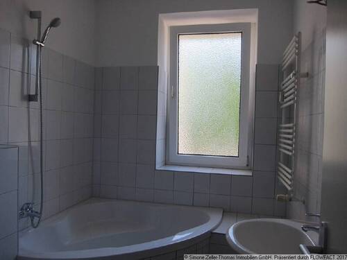 WE 2 - Bad Bild - 