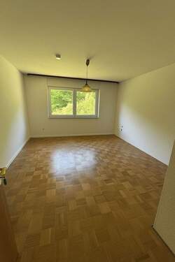 Zimmer - Etagenwohnung mit 143,00 m² in Marklohe zur Miete