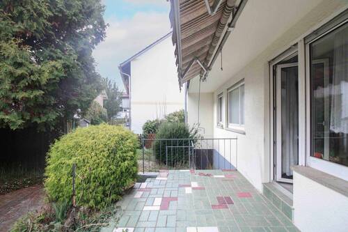 Terrasse - 6 Zimmer Einfamilienhaus zum Kaufen in Leinfelden-Echterdingen