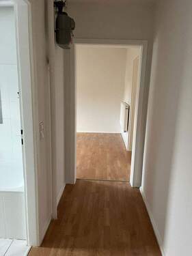 Flur - 3 Zimmer Etagenwohnung zur Miete in Kaiserslautern
