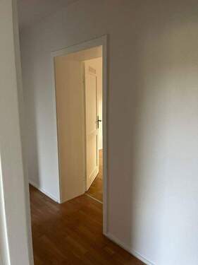 Flur - 3 Zimmer Etagenwohnung in Kaiserslautern