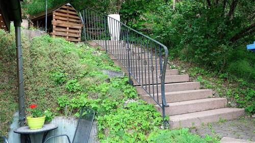 Außentreppe zur Hauptwohnung - 