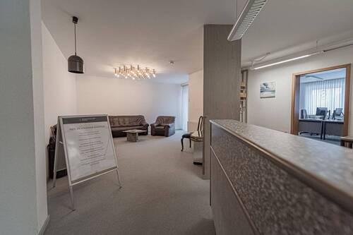 Flur - Wartebereich.jpg - 