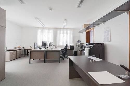 Büro 3 - Gegenansicht 2.jpg - 