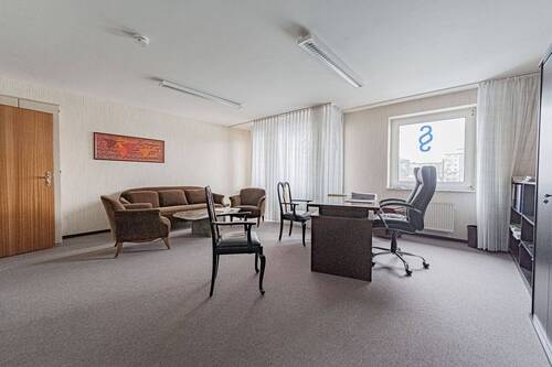 Büro 4 - Gegenansicht.jpg - 