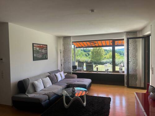 Wohnzimmer (2) - 2 Zimmer Etagenwohnung zur Miete in Trier