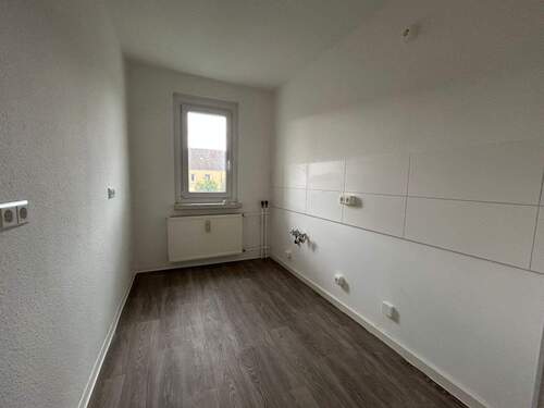 IMG_5148 - Erstbezug nach Sanierung - 1-Raum-Wohnung - ideal für Singles u. Studenten