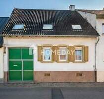 Zwei Wohneinheiten, ein Zuhause: charmantes Reihenhaus mit Anbau und vielseitigem Platzangebot in P - Philippsburg Rheinsheim