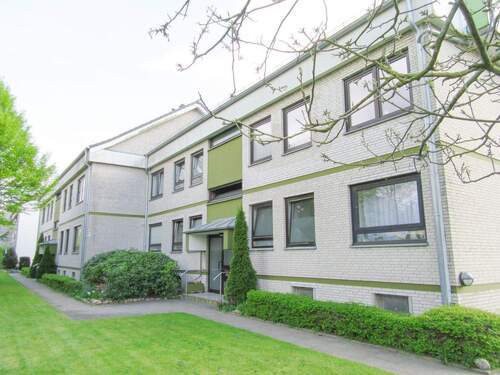 Hauseingang - 3 Zimmer Etagenwohnung zum Kaufen in Preetz