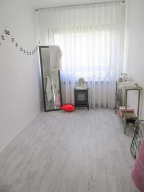 Kinder-/Arbeitszimmer - 