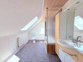 Duschbad Dachgeschoss - 