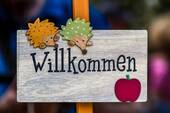 welcome-4265453 1280 - Wohnen mit Weitblick- großzügiges Zweifamilienhaus mit Dachterrasse in ruhiger Lage