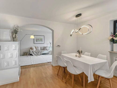 Esszimmer EG - Willkommen in Ihrem neuen Zuhause! Top-Lage - Perfekt für Pendler!