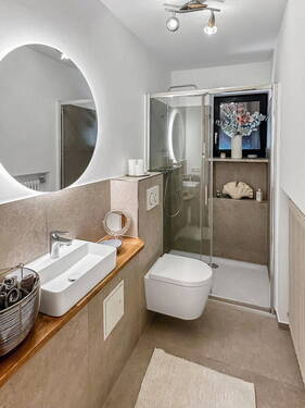 Badezimmer EG - 5 Zimmer Einfamilienhaus in Bruckberg