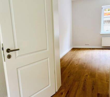 Bild 2 - 3 Zimmer Etagenwohnung zur Miete in Schwerin