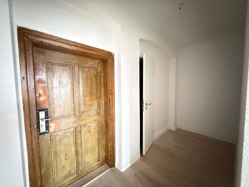 Sanierte 1-Raumwohnung - 