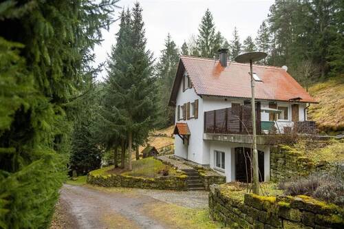 Haupthaus - 7 Zimmer Einfamilienhaus zum Kaufen in Jena
