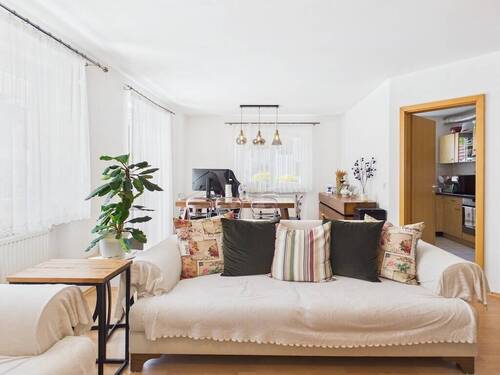 Wohnen / Essen - 3 Zimmer Etagenwohnung in Ingolstadt