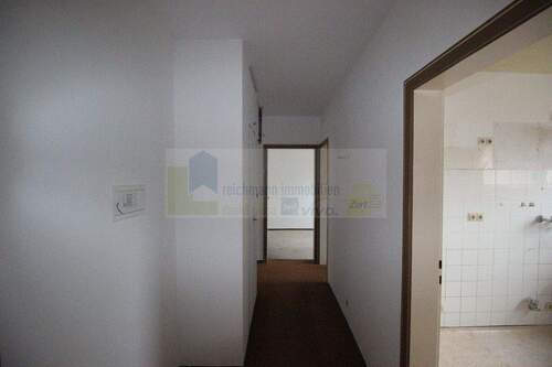 EG Flur - Mehrfamilienhaus, Wohnhaus mit 193,00 m² in Bad Dürrheim zum Kaufen