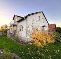 Stadtnah! Grün! Ruhig! - 780,00 EUR Kaltmiete, ca.  90,00 m² Wohnfläche in Wenzenbach (PLZ: 93173) Grünthal