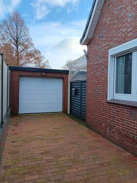 Einfahrt Garage - 
