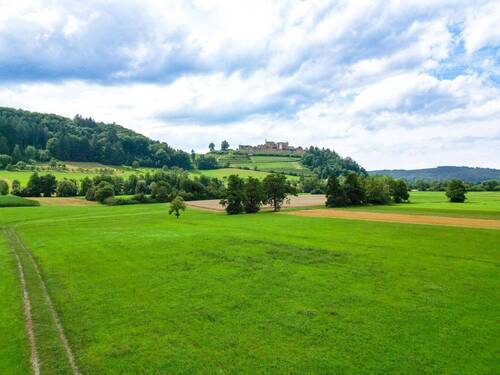 Wiesengrundstücks mit Ausblick - 