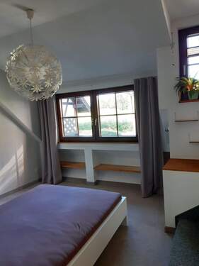 Schlafzimmer 2 (ELW) - 